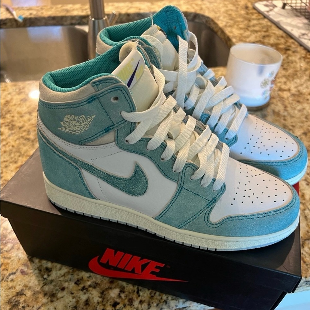 Nike Jordan Air 1’s Retro High turbo green/ sail white